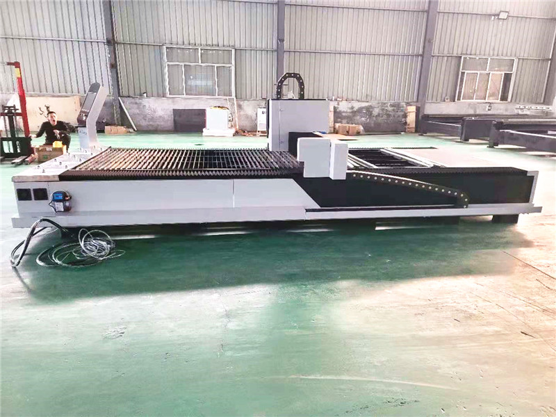 信爾臺式數控激光切割機004