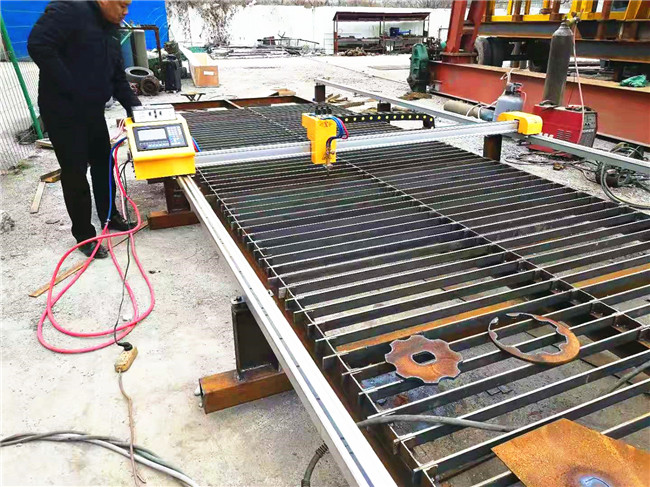 小龍門(mén)式等離子火焰切割機(jī)03