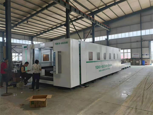 數(shù)控激光切割機(jī) 數(shù)控激光切割機(jī)